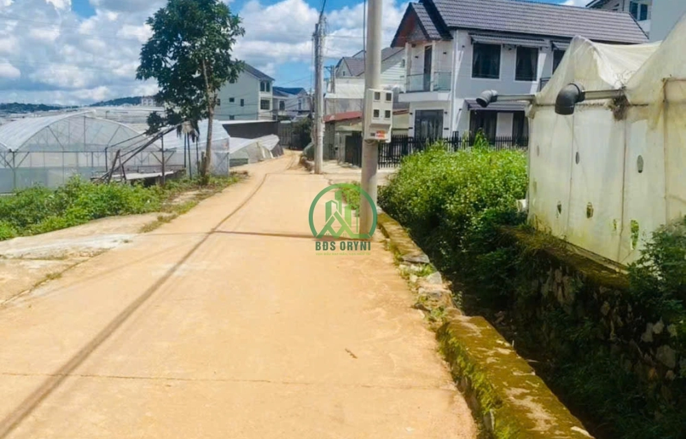 CẦN BÁN ĐẤT MẶT TIỀN HẺM KHU HÒN BỒ THÁI PHIÊN - P. LÂM VIÊN - ĐÀ LẠT (P12)