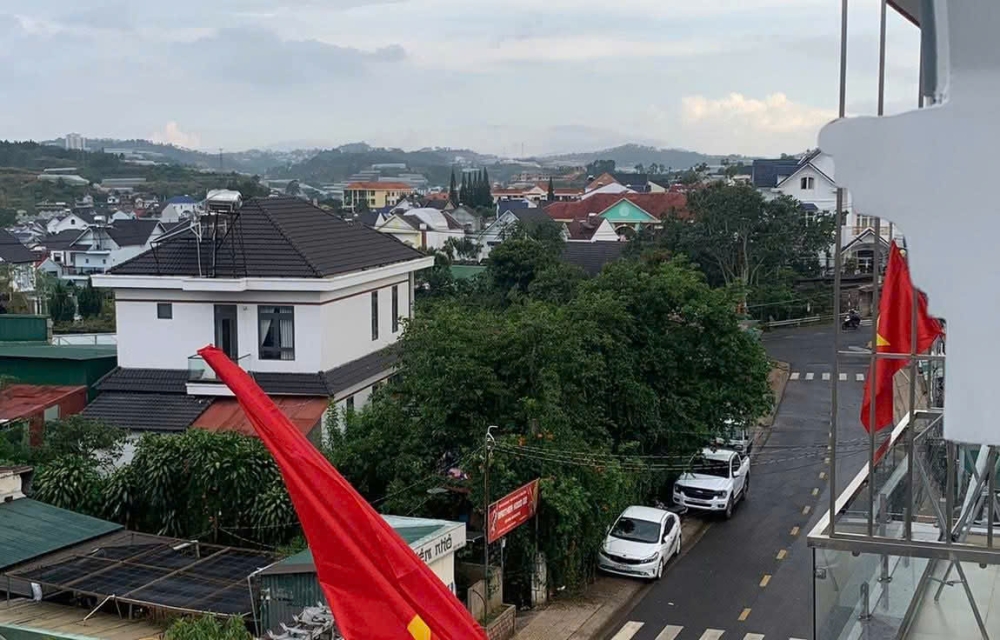 CẦN BÁN NHÀ MẶT TIỀN KINH DOANH ĐƯỜNG THỐNG NHẤT - P. LANGBIANG - LÂM ĐỒNG