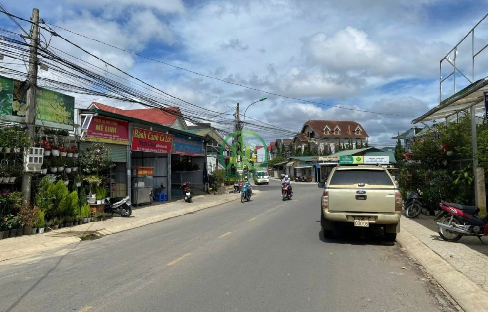 CẦN BÁN 2 LÔ ĐẤT BIỆT THỰ LIỀN KỀ MẶT TIỀN ĐƯỜNG MÊ LINH, P. LÂM VIÊN - ĐÀ LẠT (P9)