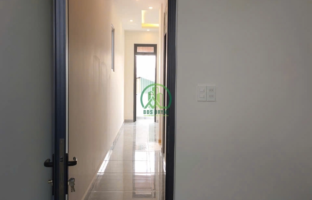 CẦN BÁN NHÀ BẠCH ĐƯỜNG P.LANGBIANG (P7)