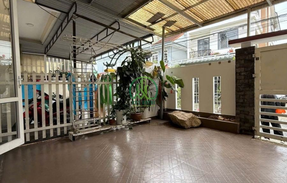 CẦN BÁN NHÀ HẺM Ô TÔ ĐƯỜNG THÔNG THIÊN HỌC, P. XUÂN HƯƠNG- ĐÀ LẠT (P. 2)