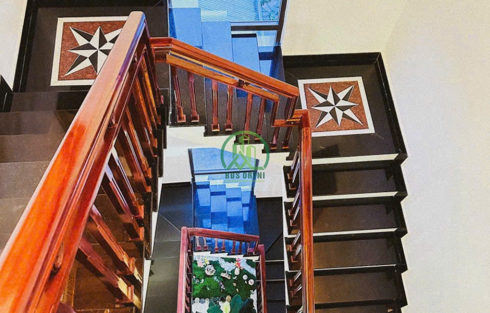CẦN BÁN VILLA NỘI THẤT GỖ XỊN SÒ – VIEW THÀNH PHỐ ĐƯỜNG NGUYỄN ĐÌNH CHIỂU PHƯỜNG LÂM VIÊN ĐÀ LẠT– CÁCH HỒ XUÂN HƯƠNG 500M