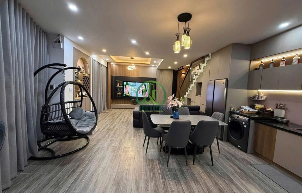 🔥 VILLA TÂM HUYẾT 2 MẶT TIỀN – VIEW HỒ THAN THỞ, ĐÀ LẠT | GIÁ 12 TỶ 🔥