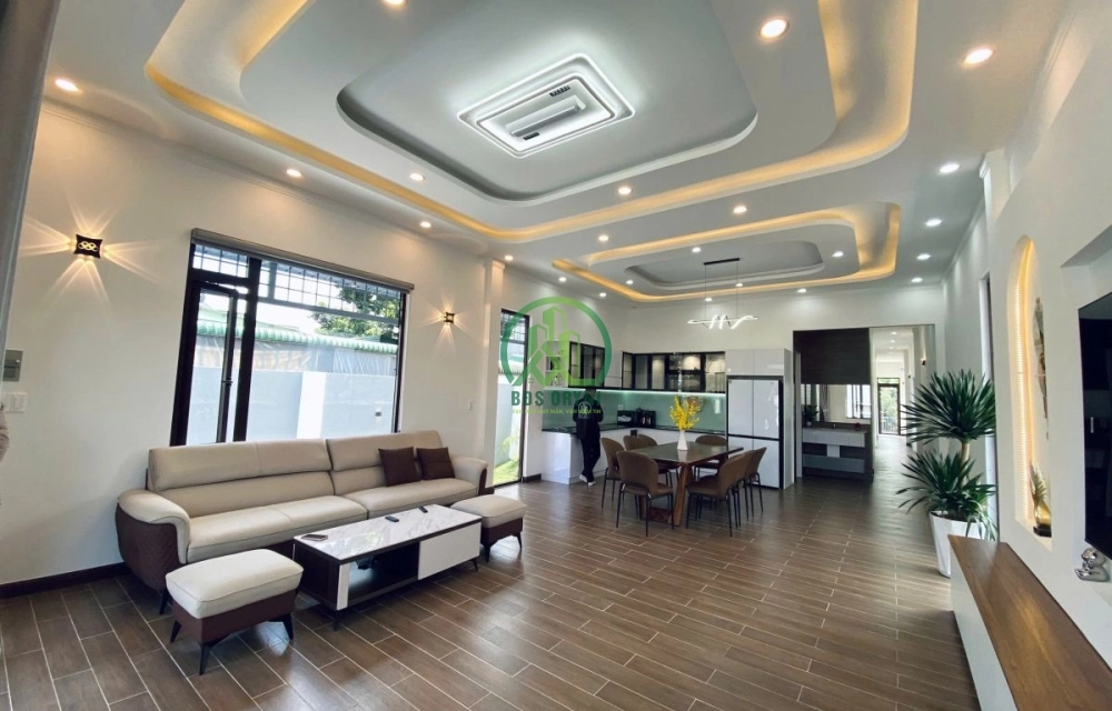 8,5 TỶ SỞ HỮU VILLA SÂN VƯỜN 555M² – HỒ CÁ KOI, ĐẬU 5 Ô TÔ TẠI TÀ NUNG 