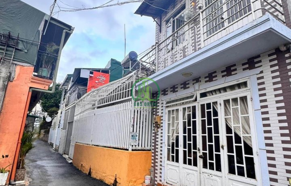 CẦN BÁN NHÀ HẺM 27 LÊ HỒNG PHONG , P4 - ĐÀ LẠT 