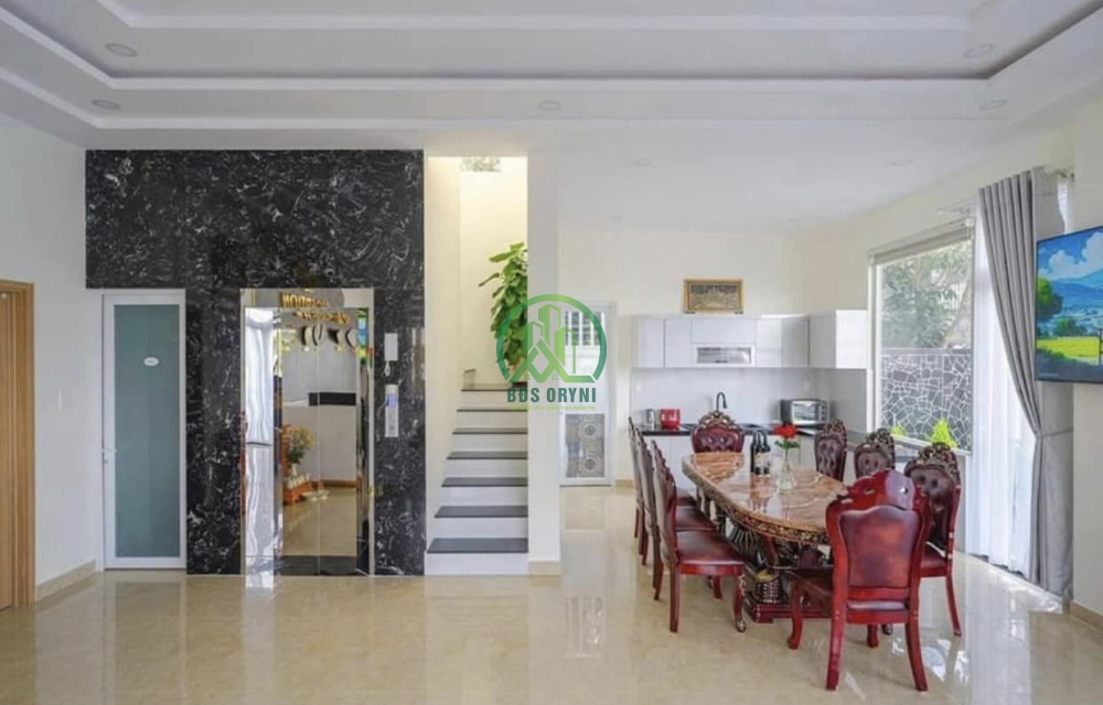 CẦN BÁN CĂN VILLA  ĐAN HOẠT ĐỘNG TẠI ĐƯỜNG NAM HỒ - P11 - TP ĐÀ LẠT 
