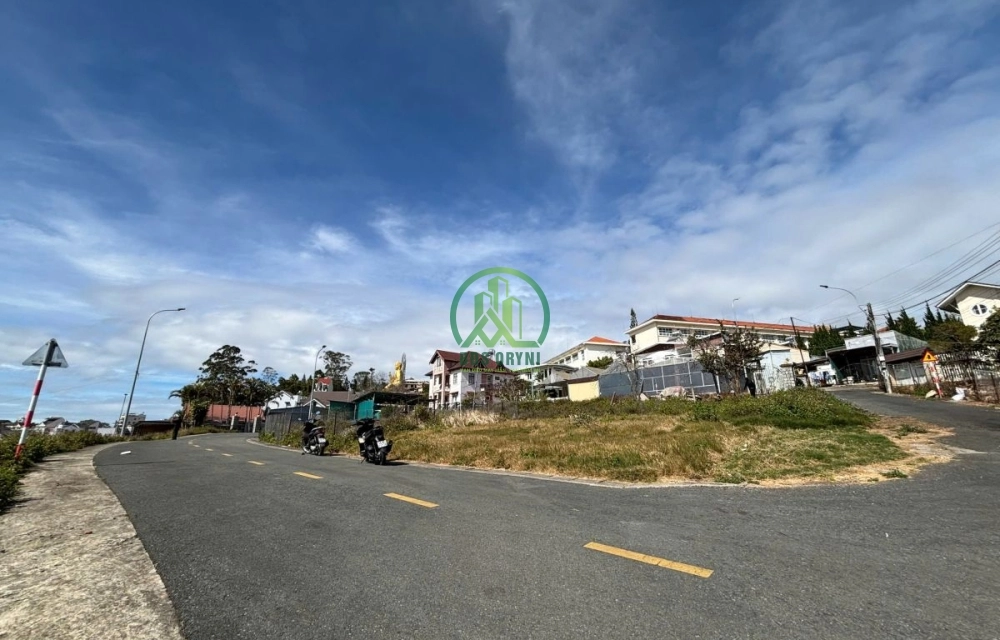 ✨ CẦN BÁN LÔ ĐẤT 2 MẶT TIỀN ĐƯỜNG VẠN HẠNH, P. LÂM VIÊN - ĐÀ LẠT