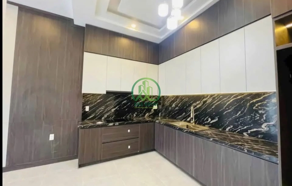 BÁN NHÀ MẶT TIỀN NGUYỄN TRUNG TRỰC – P 4 – TP ĐÀ LẠT 8,8 TỶ 