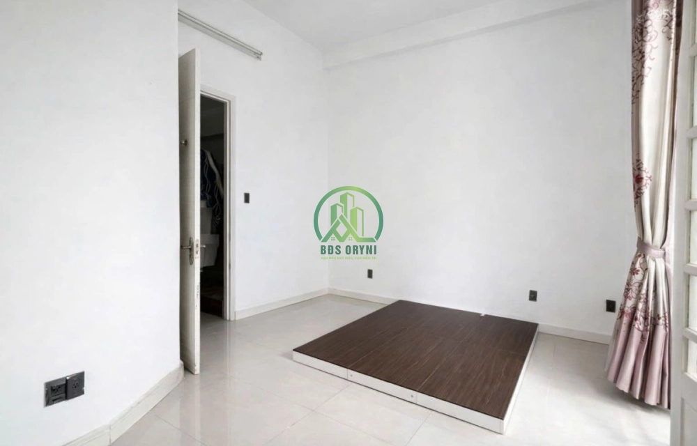 NHÀ KQH HOÀNG DIỆU – TRUNG TÂM ĐÀ LẠT– Ô TÔ 8M 