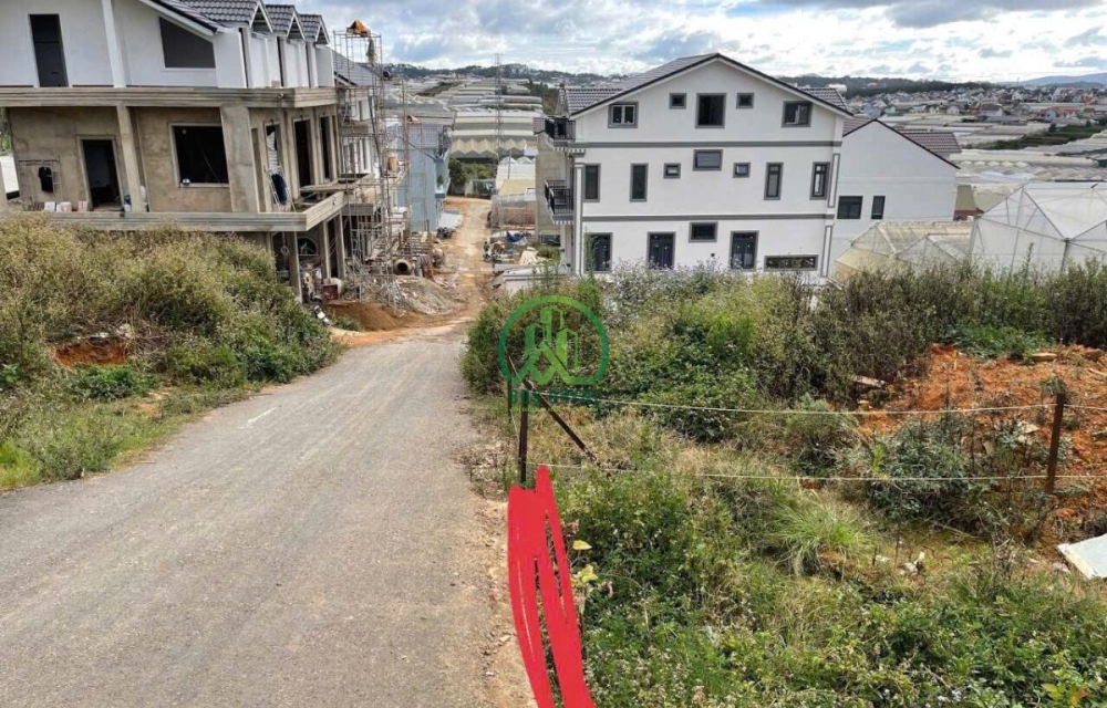 CẦN BÁN LÔ ĐẤT THÁI PHIÊN, P. LÂM VIÊN- ĐÀ LẠT 