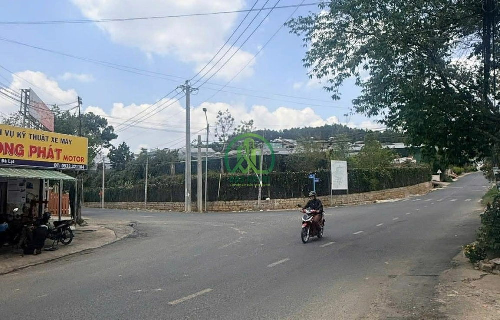 🌟 CẦN BÁN ĐẤT TẶNG NHÀ MẶT TIỀN ĐƯỜNG VẠN KIẾP, P. LÂM VIÊN - ĐÀ LẠT