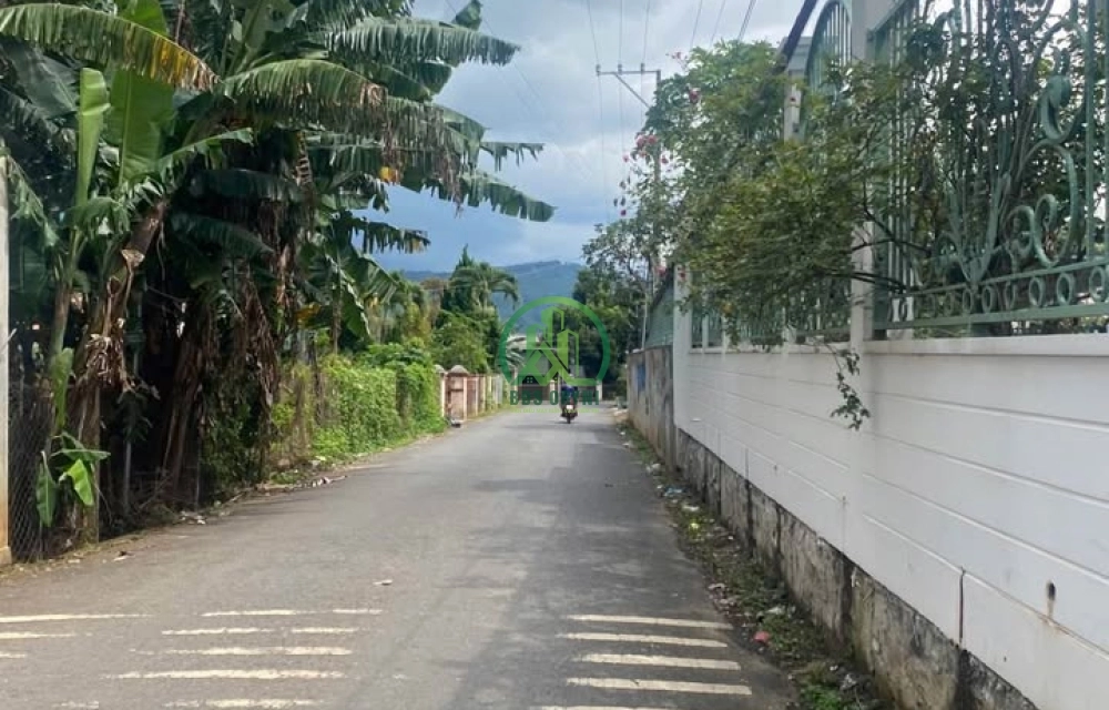 CẦN BÁN NHÀ ĐẤT TRUNG TÂM ĐỨC TRỌNG, LÂM ĐỒNG