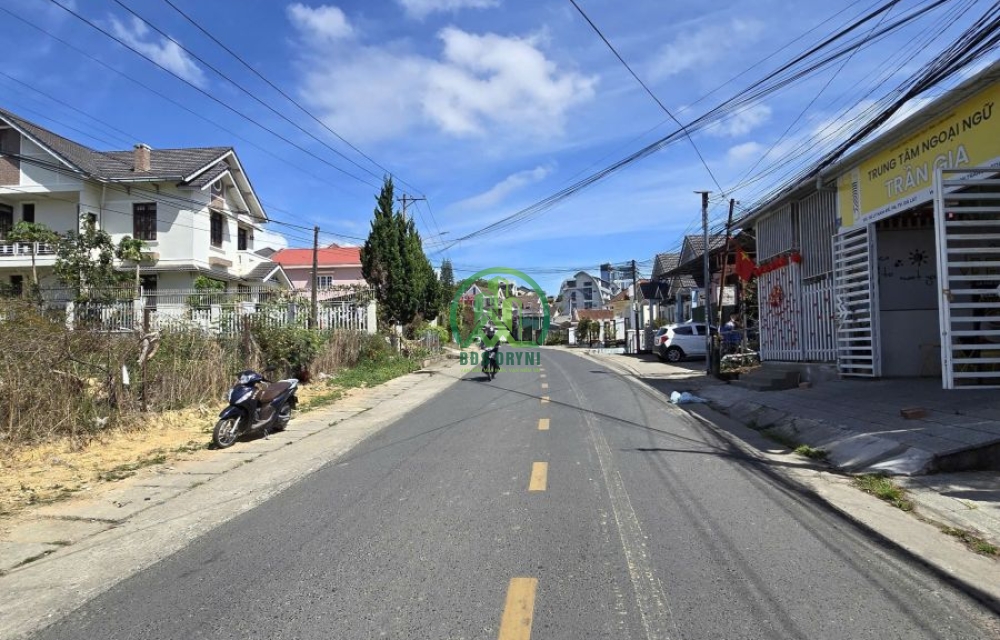 NHÀ MẶT TIỀN LÝ NAM ĐẾ – VỊ TRÍ ĐẸP, TIỀM NĂNG KINH DOANH 