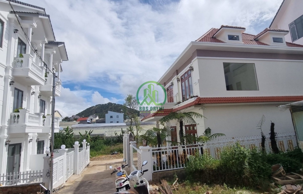 CẦN BÁN ĐẤT ĐƯỜNG HẺM NGUYỄN HỮU CẦU- P12- ĐÀ LẠT