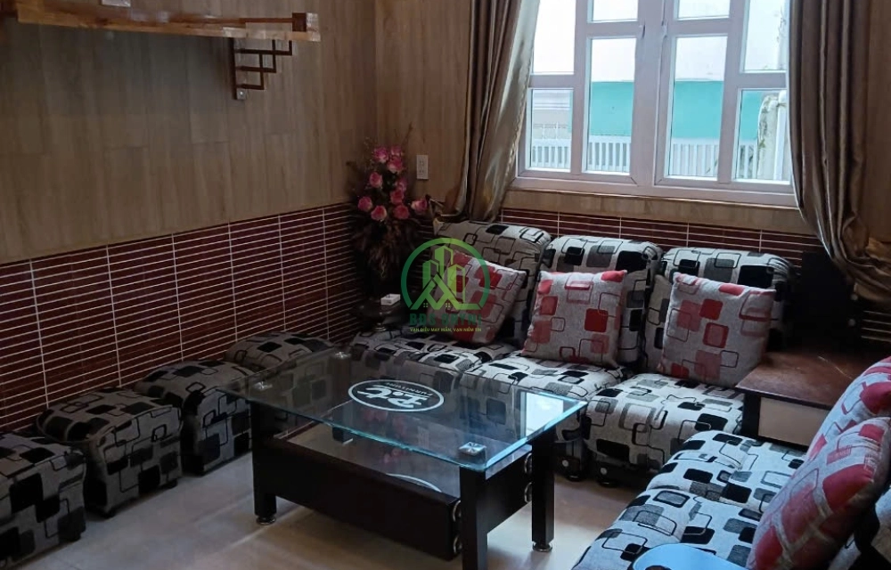 CẦN BÁN NHÀ MỚI ĐẸP FULL NỘI THẤT ĐƯỜNG NGÔ THÌ SỸ- P4- ĐÀ LẠT 