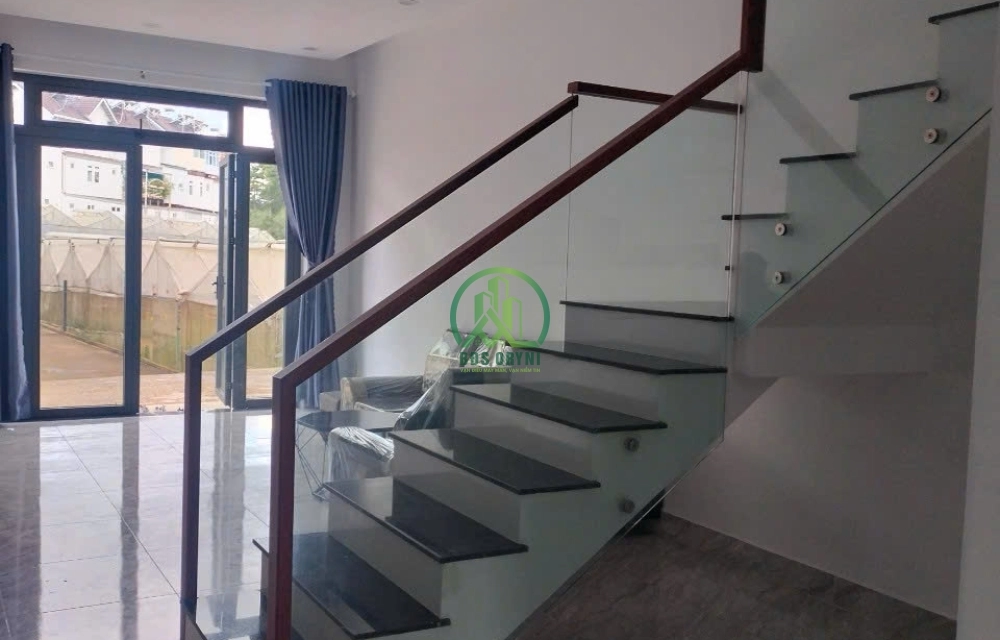 CẦN BÁN NHÀ P7 LÊ THỊ RIÊNG