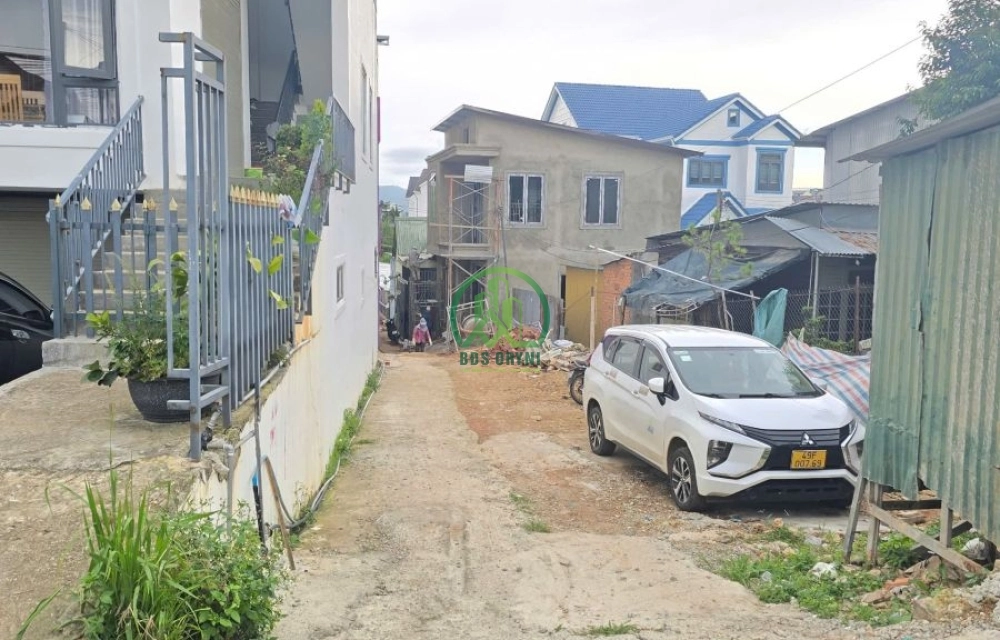 CẦN BÁN NHÀ MỚI XÂY ĐƯỜNG CAO THẮNG, PHƯỜNG CAM LY - ĐÀ LẠT
