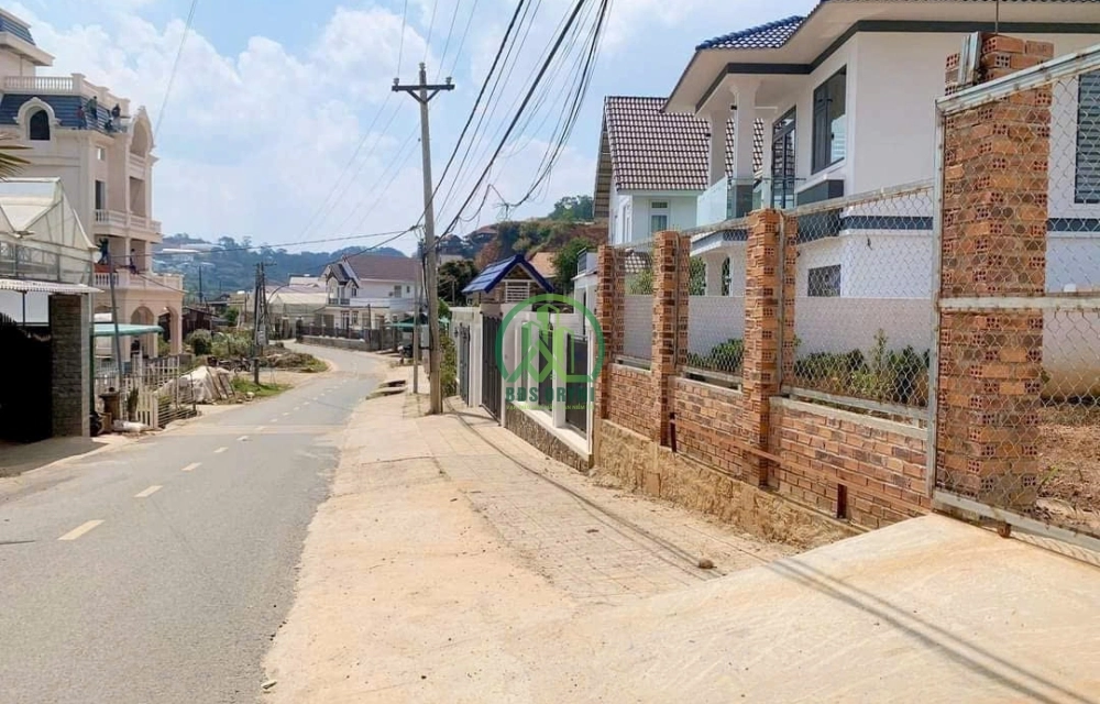 BÁN LÔ ĐẤT MẶT TIỀN ĐƯỜNG ĐA PHÚ. P 7. ĐÀ LẠT  