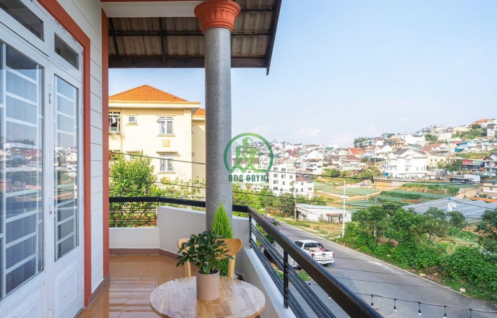 CẦN SANG HOMETAY ĐANG KINH DOANH ỔN ĐỊNH