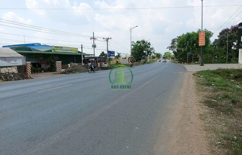 CẦN BÁN LÔ ĐẤT MẶT TIỀN QL20