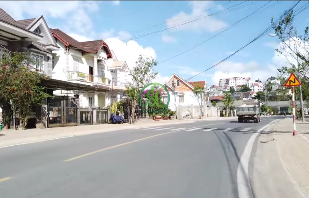 💥 BÁN NHANH LÔ ĐẤT MẶT TIỀN NAM HỒ - P. XUÂN TRƯỜNG - ĐÀ LẠT (P11 cũ)