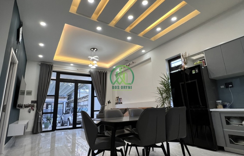 CẦN BÁN BIỆT THỰ ĐƯỜNG TÔN THẤT TÙNG, P8, ĐÀ LẠT GIÁ 13 TỶ
