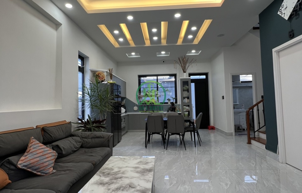 CẦN BÁN BIỆT THỰ ĐƯỜNG TÔN THẤT TÙNG, P8, ĐÀ LẠT GIÁ 13 TỶ