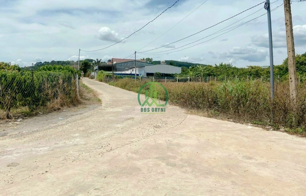 CẦN BÁN ĐẤT MẶT TIỀN THÔN 1 MÊ LINH- LÂM HÀ- LÂM ĐỒNG