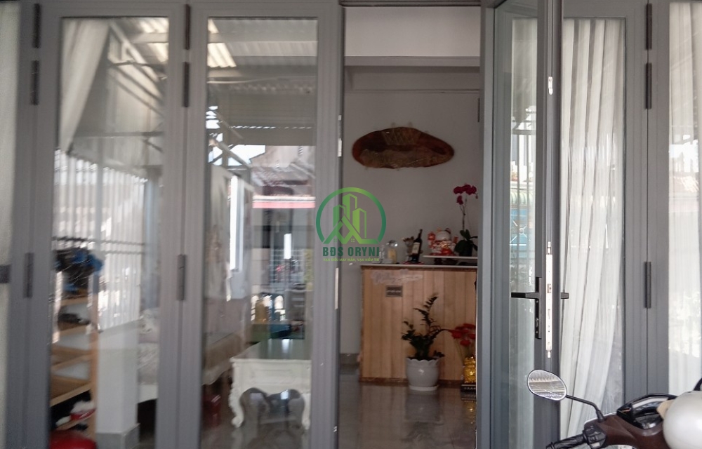 NHÀ MẶT TIỀN ĐƯỜNG CHÍNH CỔ LOA