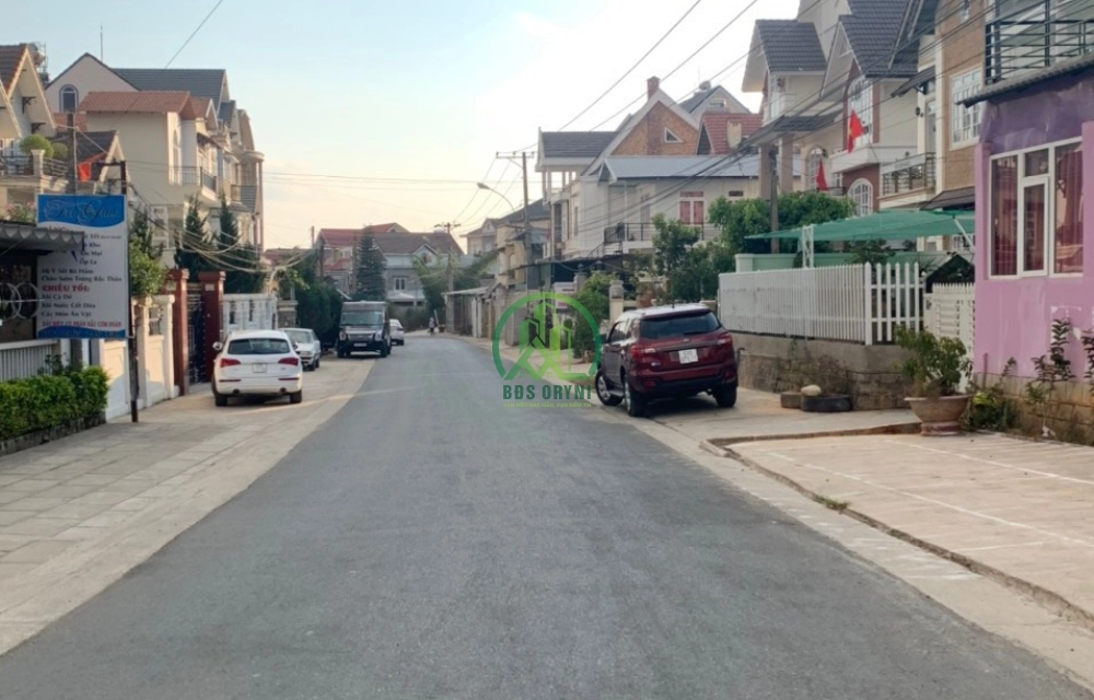 CẦN BÁN NHÀ MẶT TIỀN ĐƯỜNG LÝ NAM ĐẾ- P8- ĐÀ LẠT