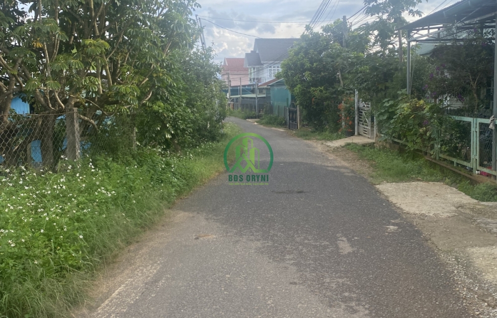 CẦN BÁN ĐẤT TRUNG TÂM XÃ ĐẠ SAR- LẠC DƯƠNG- LÂM ĐỒNG
