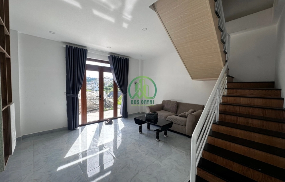 BÁN NHÀ 2 MẶT TIỀN ĐƯỜNG HẺM Ô TÔ NGÔ THÌ SỸ- P4 - ĐÀ LẠT  