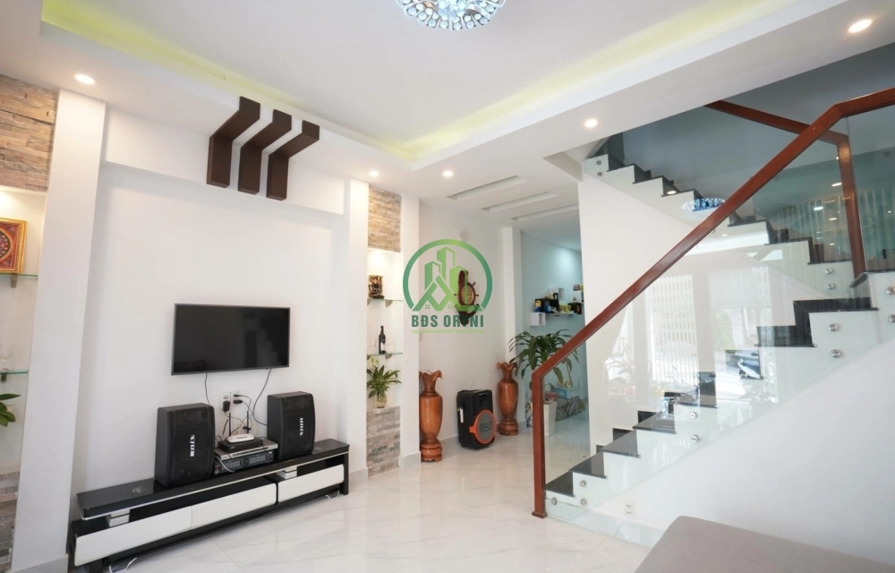 CẦN BÁN GẤP HOMESTAY FULL NỘI THẤT MẶT TIỀN ĐƯỜNG CỔ LOA- P2- ĐÀ LẠT