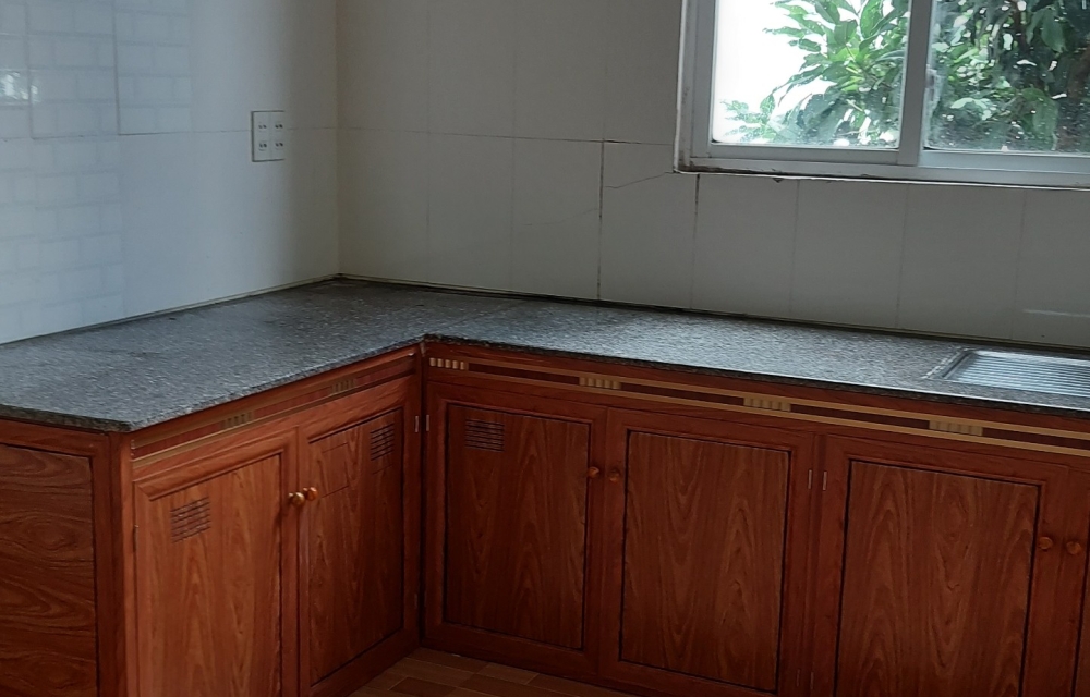 BÁN NHÀ HẺM Ô TÔ ĐƯỜNG MAI HẮC ĐẾ- P6- ĐÀ LẠT