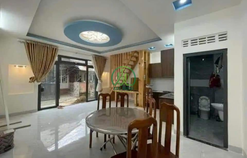 CẦN BÁN NHÀ ĐƯỜNG HẺM MAI HẮC ĐẾ- P6- ĐÀ LẠT