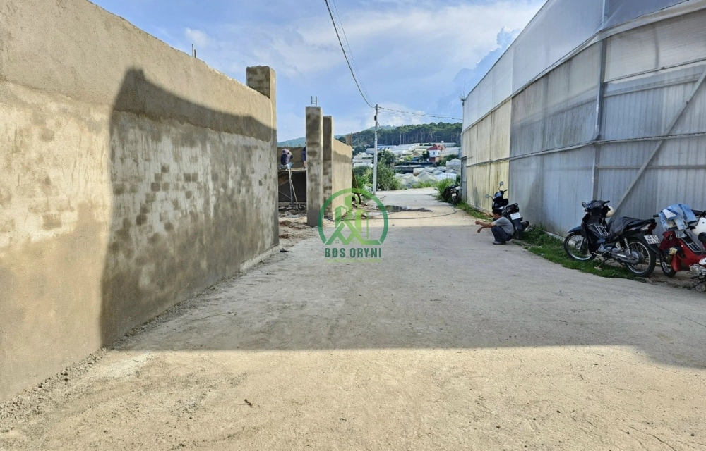 CẦN BÁN VÀI LÔ ĐẤT GIÁ F1 ĐƯỜNG VẠN THÀNH- P5- ĐÀ LẠT