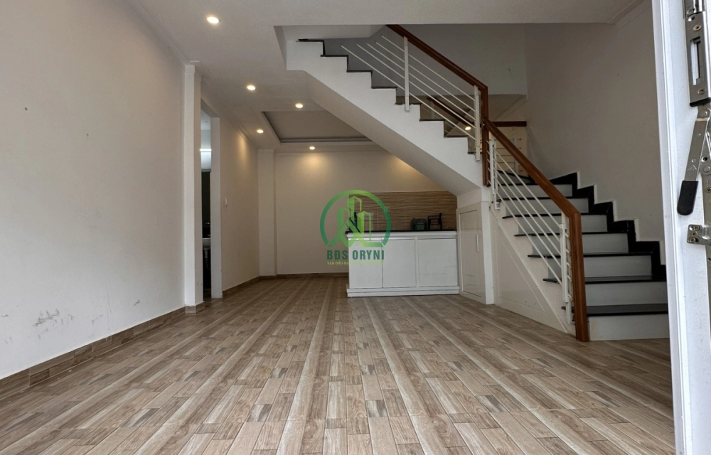 NHÀ MỚI ĐẸP MẶT TIỀN KHU AN PHÚ HOUSE- CAO THẮNG- P7- ĐÀ LẠT 