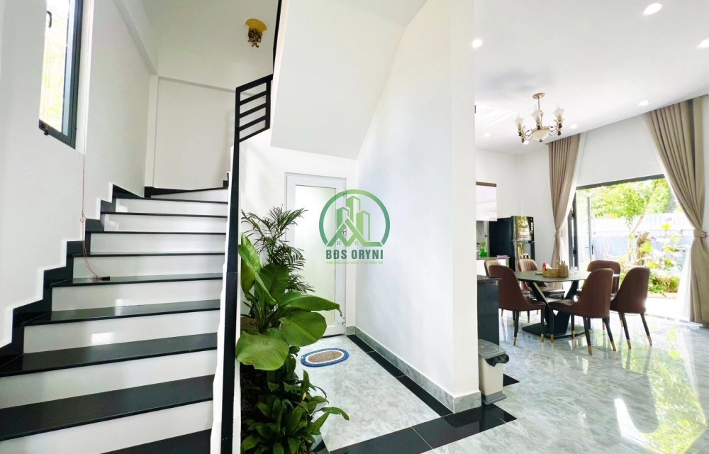 CHO THUÊ VILLA SÂN VƯỜN MỚI ĐẸP ĐƯỜNG VẠN THÀNH- P5- ĐÀ LẠT