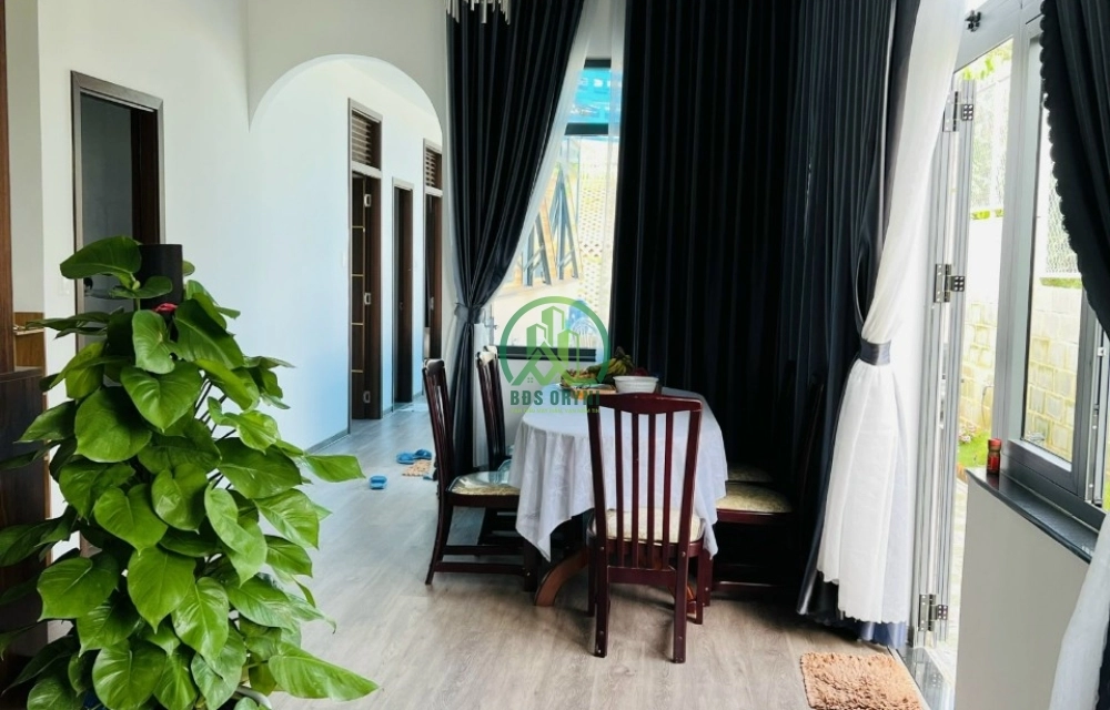 CẦN BÁN NHÀ SÂN VƯỜN NAM HÀ- LÂM HÀ 