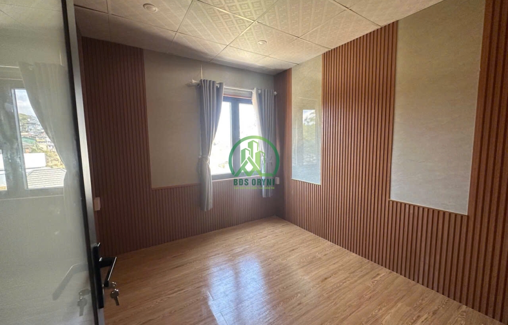 NHÀ ĐƯỜNG NGÔ THỊ SỸ- P4 - ĐÀ LẠT
