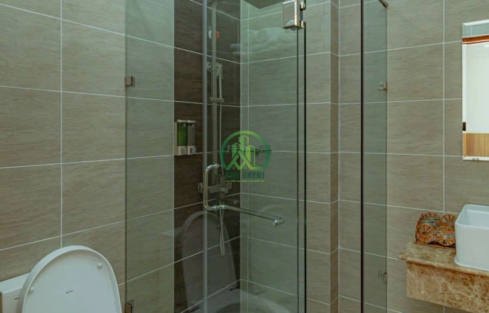 CẦN BÁN KHÁCH SẠN 2 MẶT TIỀN ĐANG KINH DOANH KQH AN SƠN, P4, ĐÀ LẠT