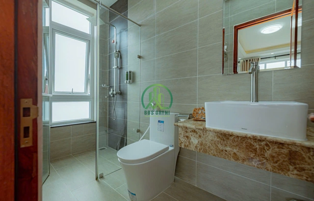 CẦN BÁN KHÁCH SẠN 2 MẶT TIỀN ĐANG KINH DOANH KQH AN SƠN, P4, ĐÀ LẠT