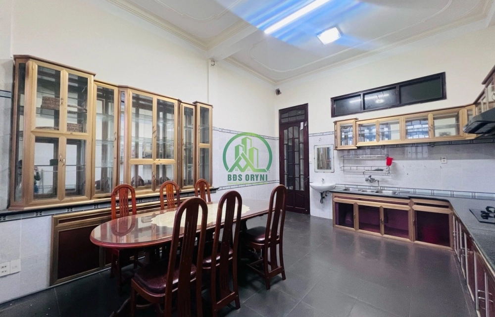 CẦN CHO THUÊ NHÀ NGUYÊN CĂN MẶT TIỀN NGUYỄN CÔNG TRỨ - P8 - ĐÀ LẠT