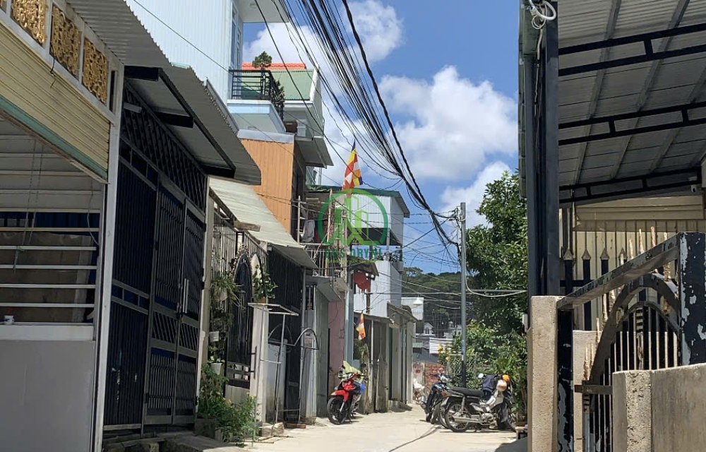 CẦN BÁN NHÀ ĐẤT ĐƯỜNG HẺM NGUYỄN TRUNG TRỰC - P4 - ĐÀ LẠT