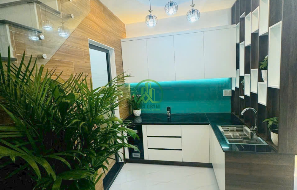 CẦN BÁN NHÀ ĐƯỜNG NGUYỄN CÔNG TRỨ - P8 - ĐÀ LẠT