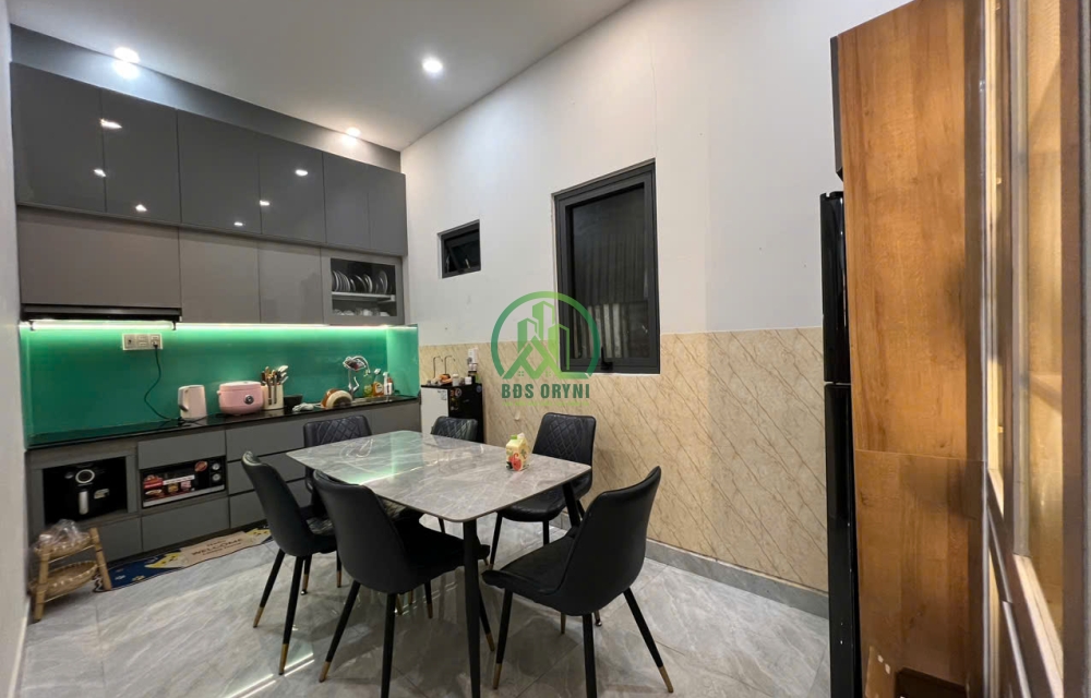 CẦN BÁN NHÀ MẶT TIỀN ĐƯỜNG NHỰA ĐƯỜNG VẠN THÀNH - P5 - ĐÀ LẠT