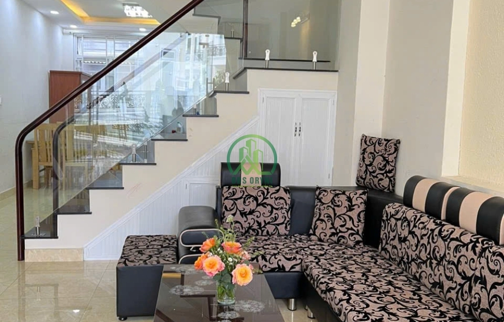 CẦN BÁN NHÀ TRONG KHU NGHĨ DƯỠNG GOLDENHILL NGUYỄN TRUNG TRỰC  - P3 - ĐÀ LẠT