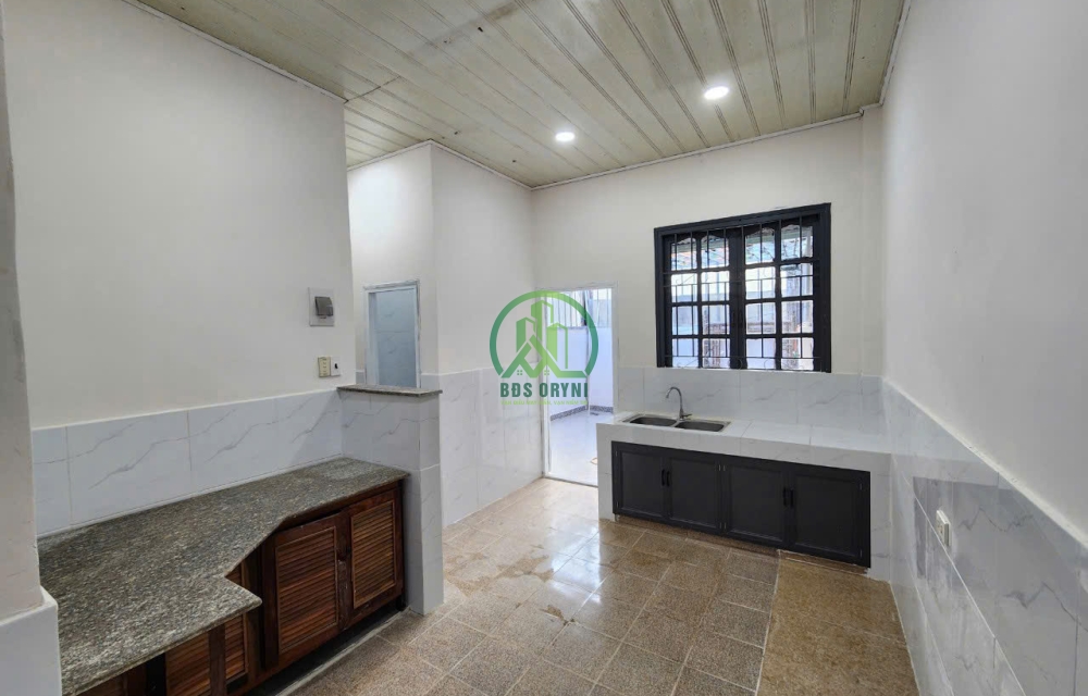 CẦN BÁN BÁN NHÀ ĐƯỜNG VẠN KIẾM - P8 - ĐÀ LẠT