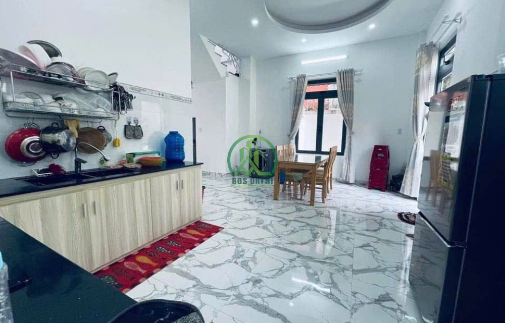 CẦN CHO THUÊ NHÀ ĐƯỜNG TÔ HIỆU - P8 - ĐÀ LẠT