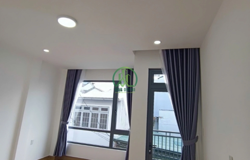 CẦN BÁN 2 CĂN NHÀ ĐƯỜNG NGÔ QUYỀN - P6 - ĐÀ LẠT